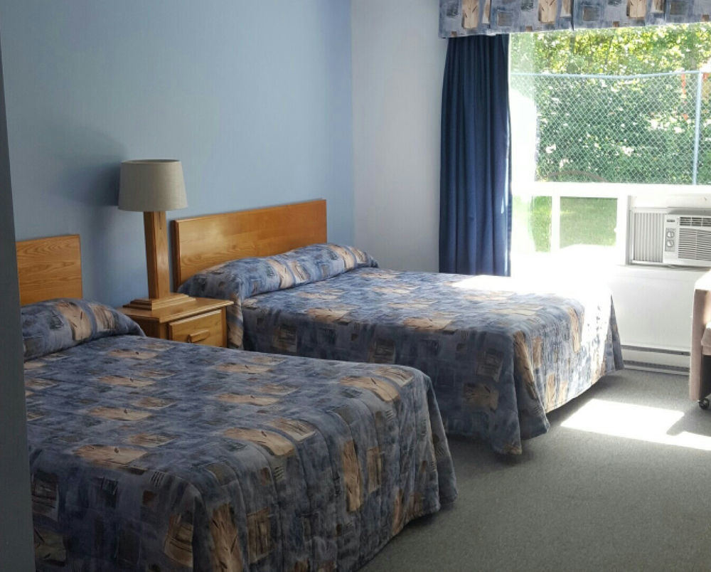טאדוסאק Motel Chantmartin מראה חיצוני תמונה